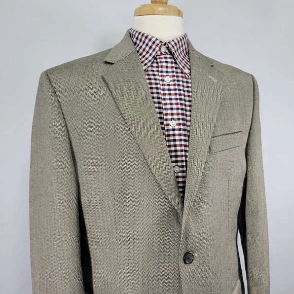 Chaps Men's Sport Coat Blazer Two Button Light Brown Herringbone‎ Poly Blend 42R